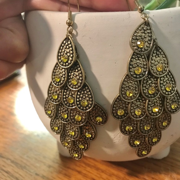 Gold and yellow earrings - Picture 3 of 4